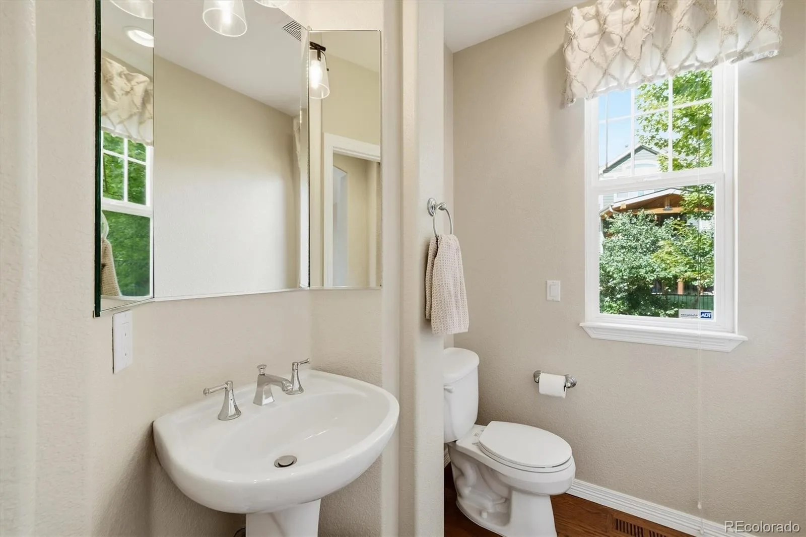 22878 E Euclid Circle Aurora CO 80016 | MLS #REC2502905 10052026224216 1600 14