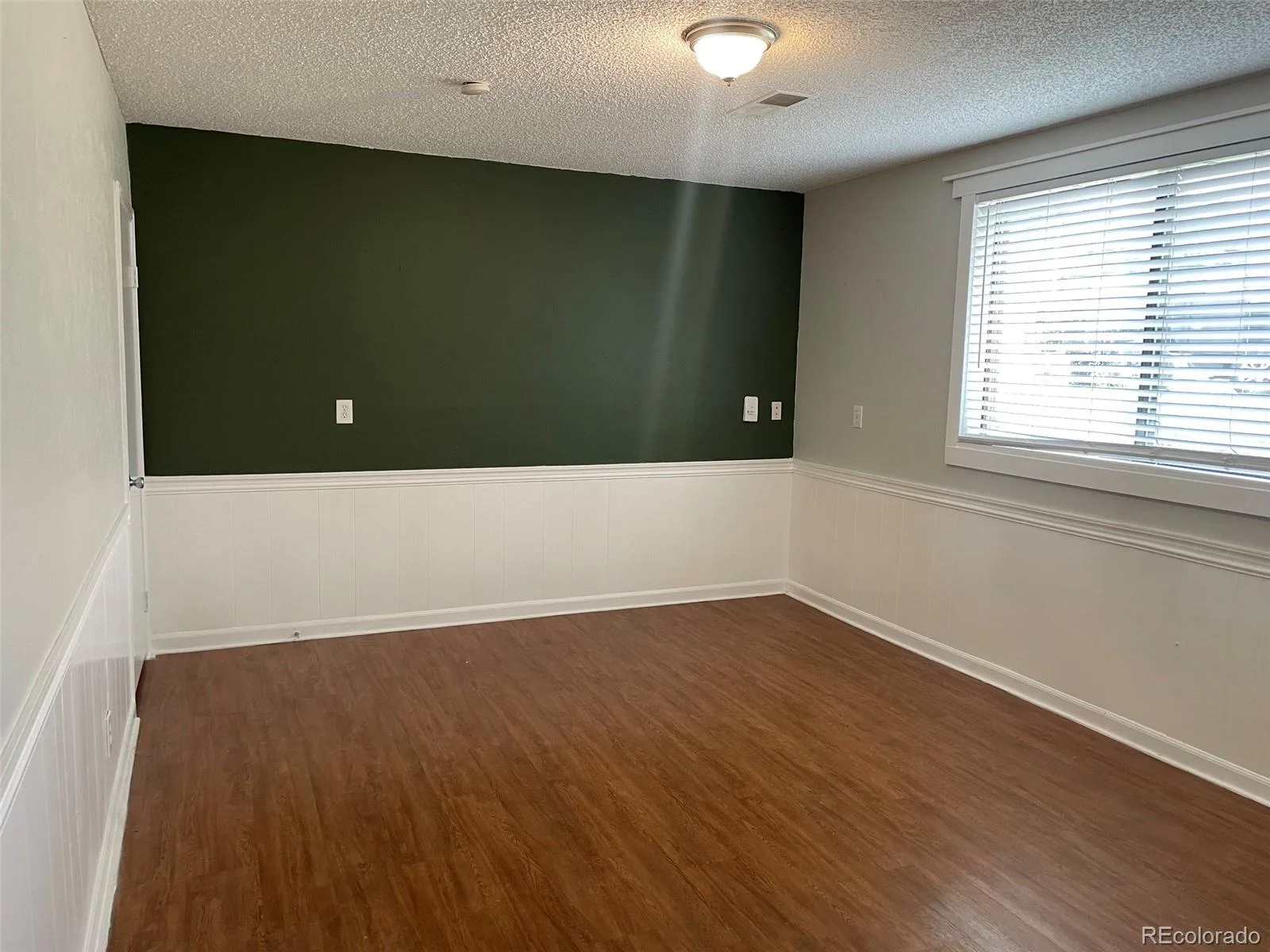 1005 Harmon Place Longmont CO 80501 MLS #REC2504605 06122026065257 1600 24