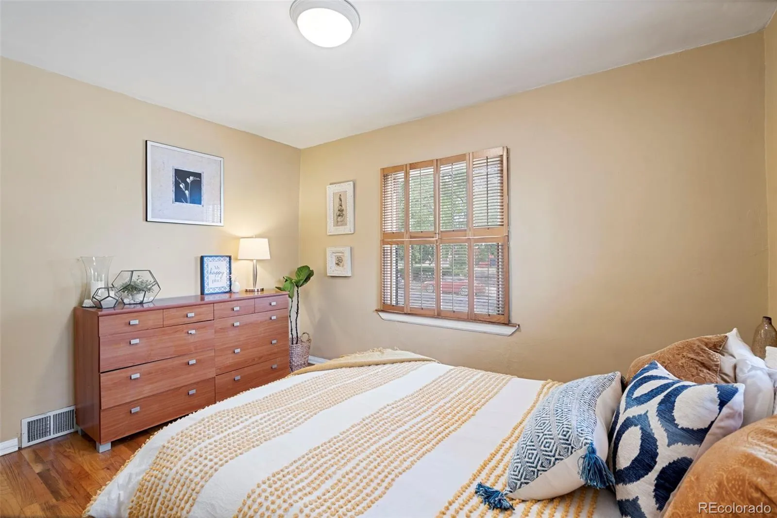 1646 S Humboldt Street Denver CO 80210 MLS #REC2505251 05192026202108 1600 9