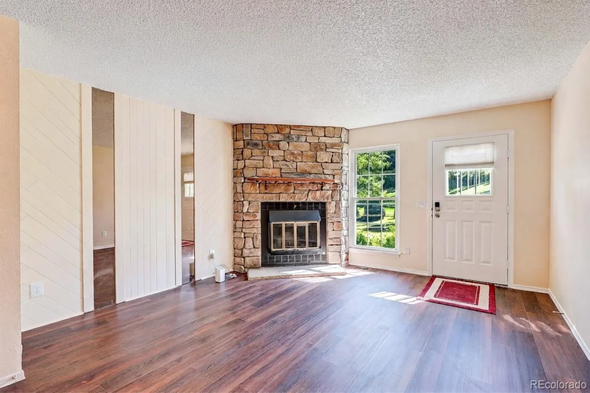 9756 W Cornell Place Lakewood CO 80227 | MLS #REC2505415 09232026190837 1200 1