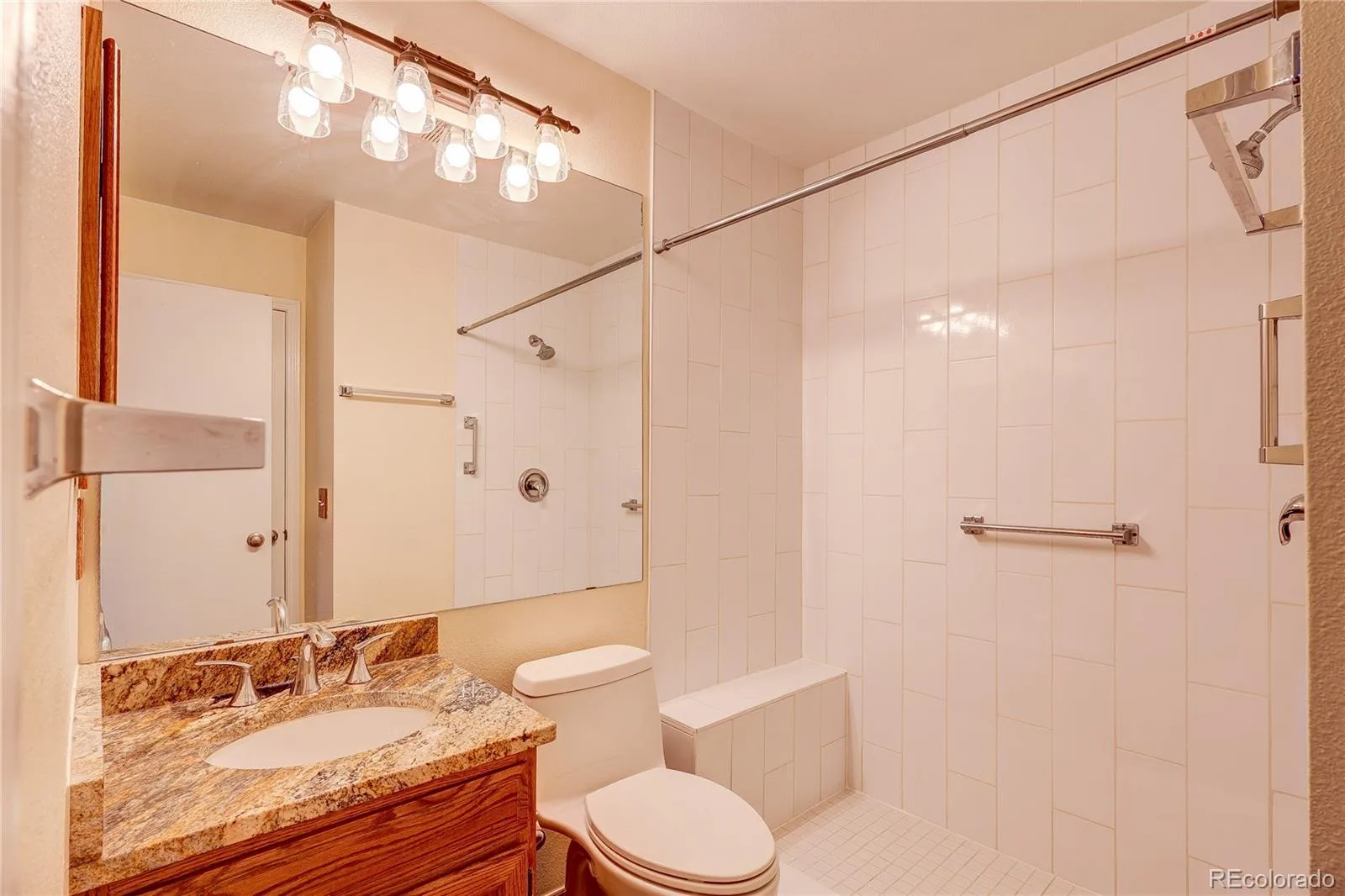 9756 W Cornell Place Lakewood CO 80227 | MLS #REC2505415 09232026190837 1600 14