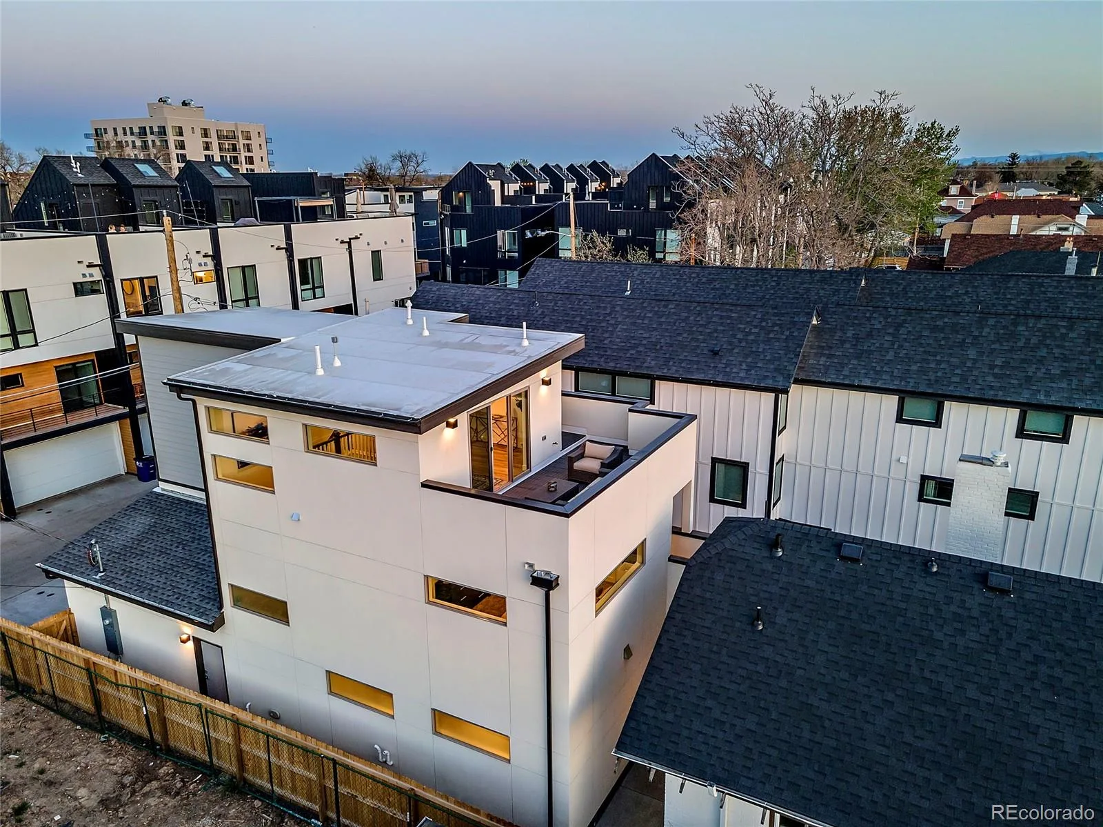 1582 N Lowell Boulevard #TWO Denver CO 80204 MLS #REC2505644 06102026052902 1600 2