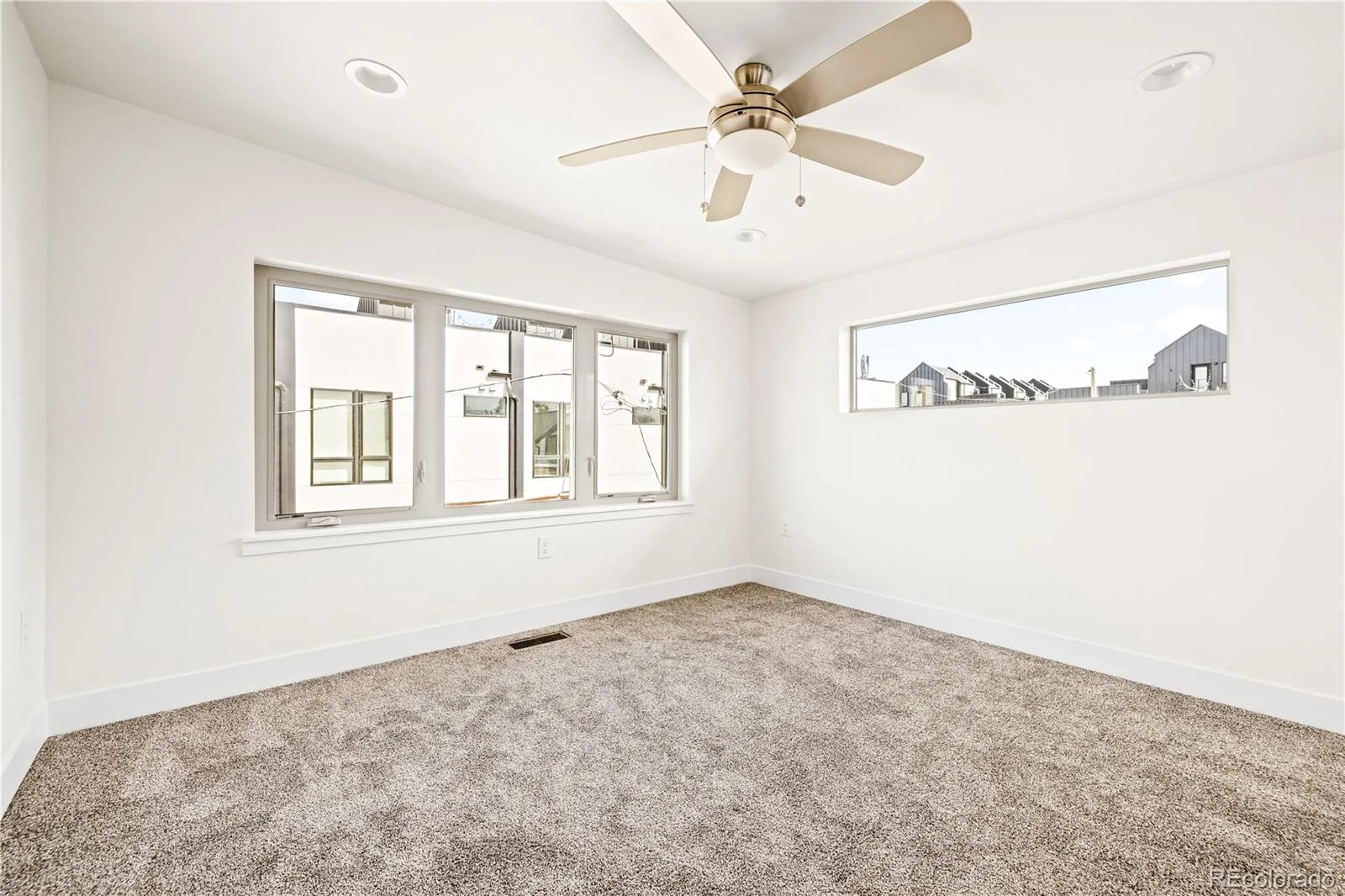 1582 N Lowell Boulevard #TWO Denver CO 80204 MLS #REC2505644 06102026052902 1600 26