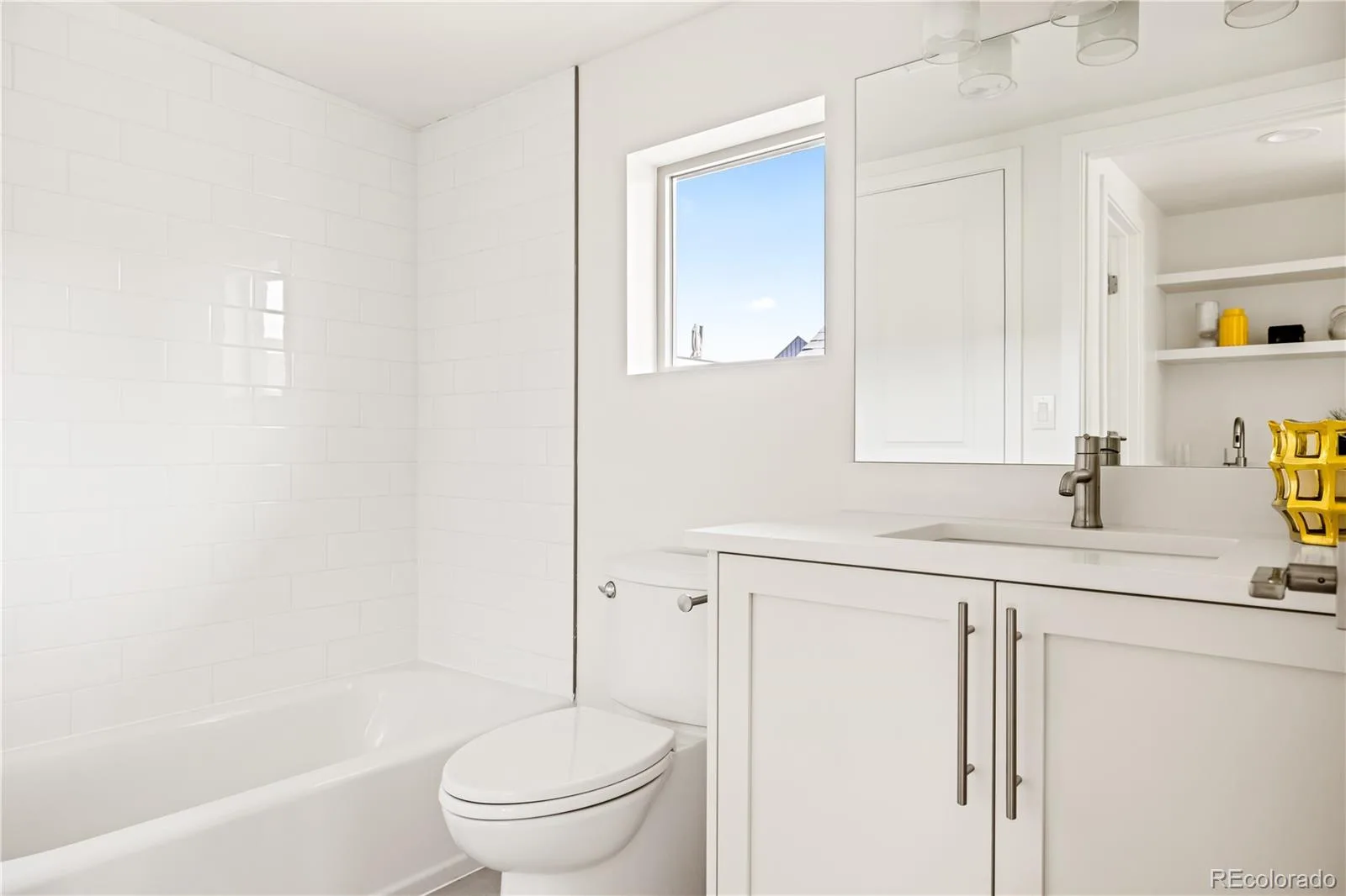 1582 N Lowell Boulevard #TWO Denver CO 80204 MLS #REC2505644 06102026052902 1600 27