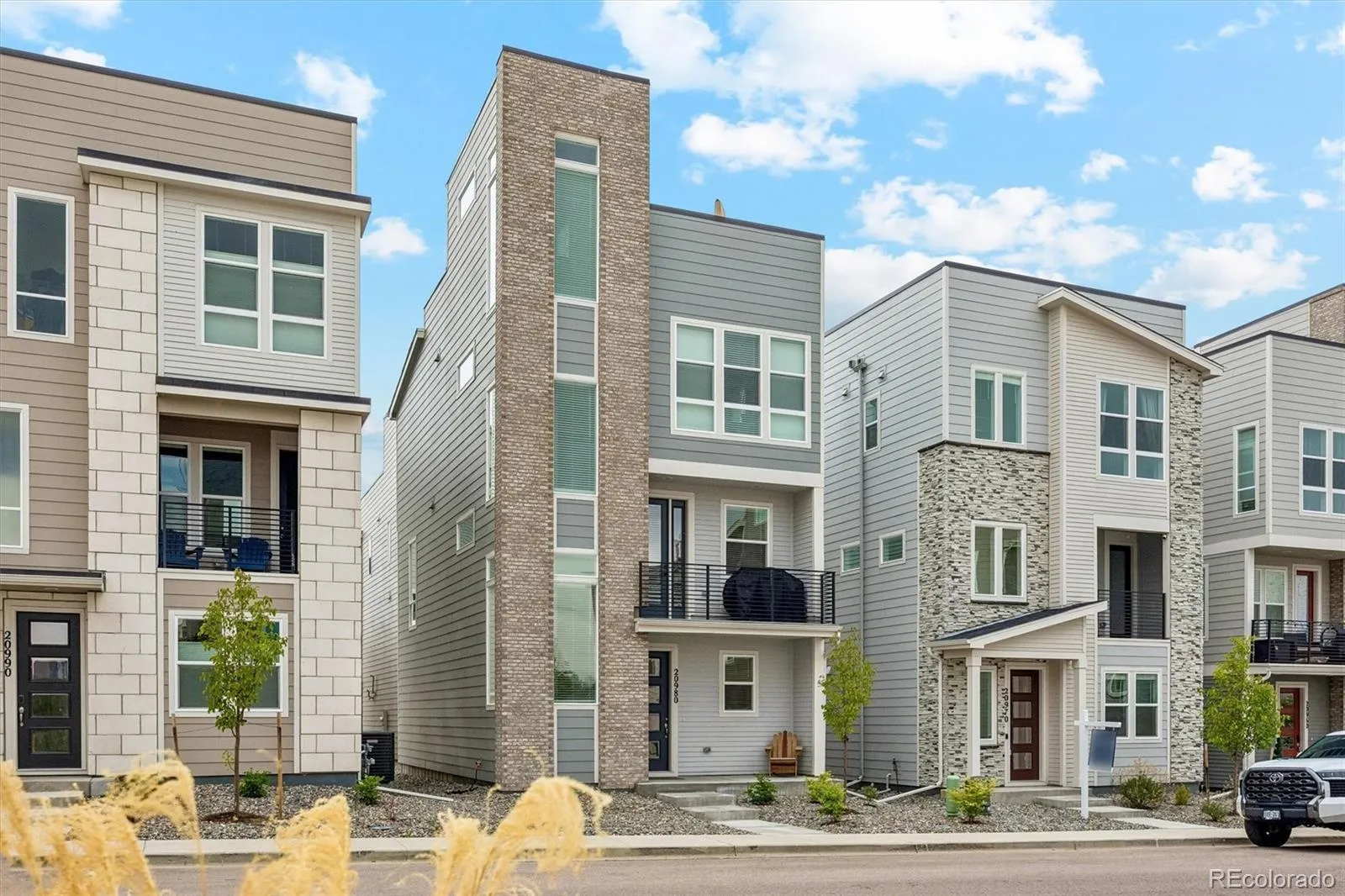 20980 E Quincy Drive Aurora CO 80015 MLS #REC2506630 05062026010712 1600 1