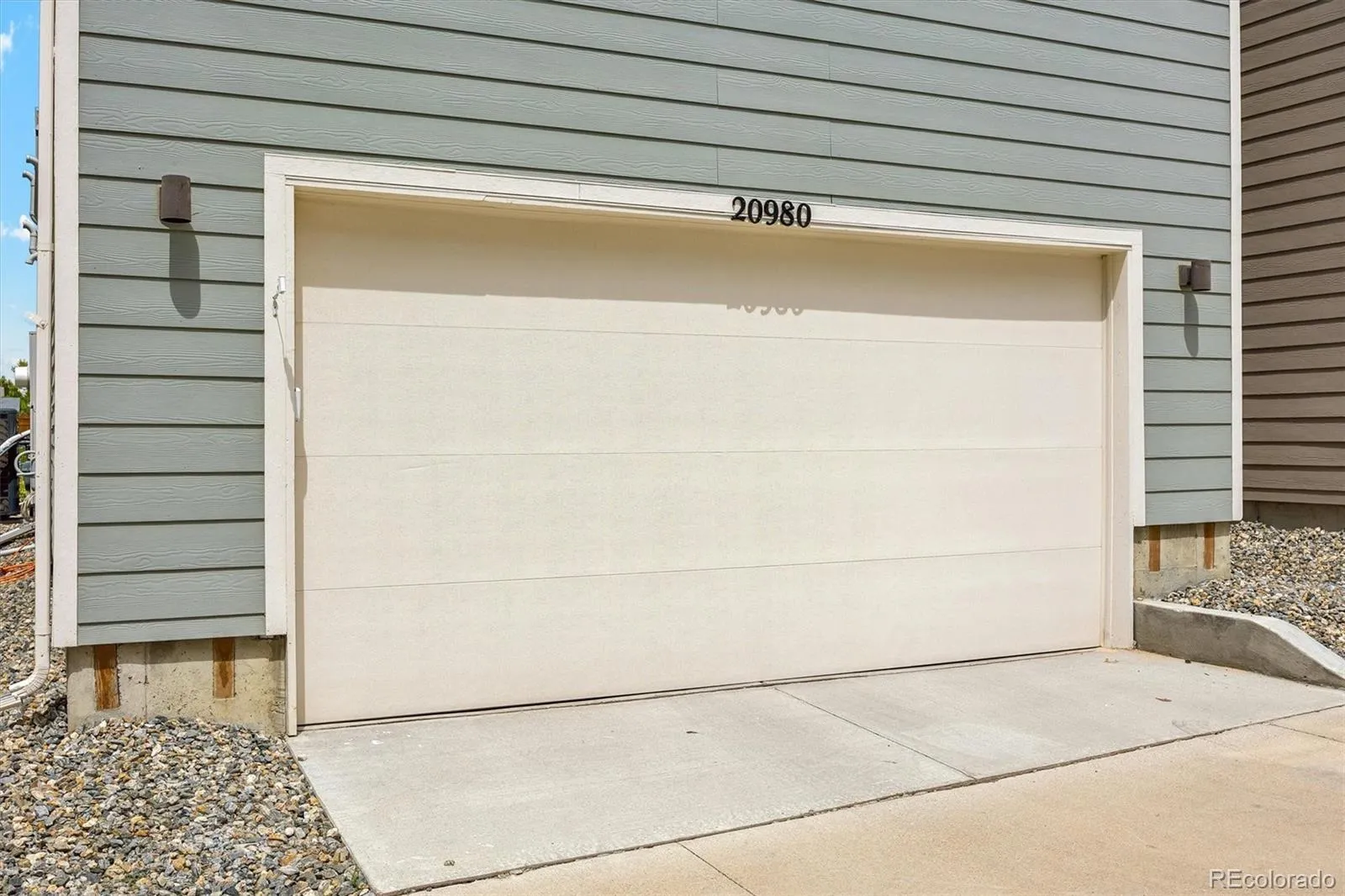20980 E Quincy Drive Aurora CO 80015 MLS #REC2506630 05062026010712 1600 27