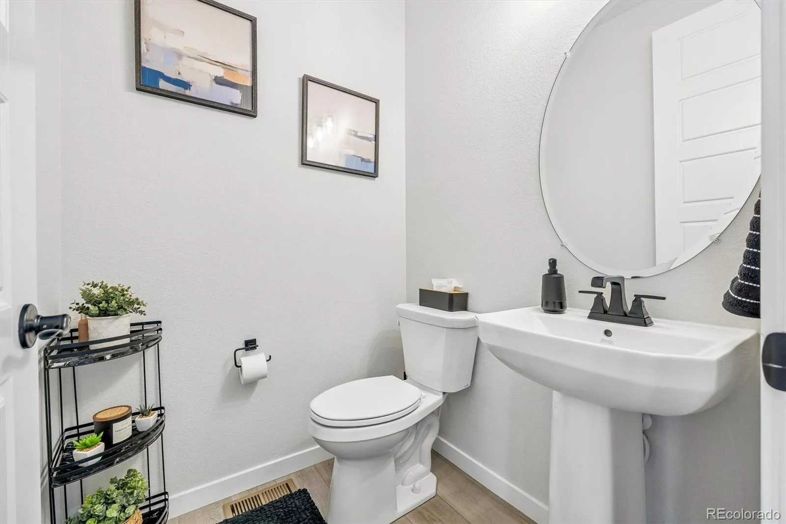 20980 E Quincy Drive Aurora CO 80015 MLS #REC2506630 05062026010712 1600 4