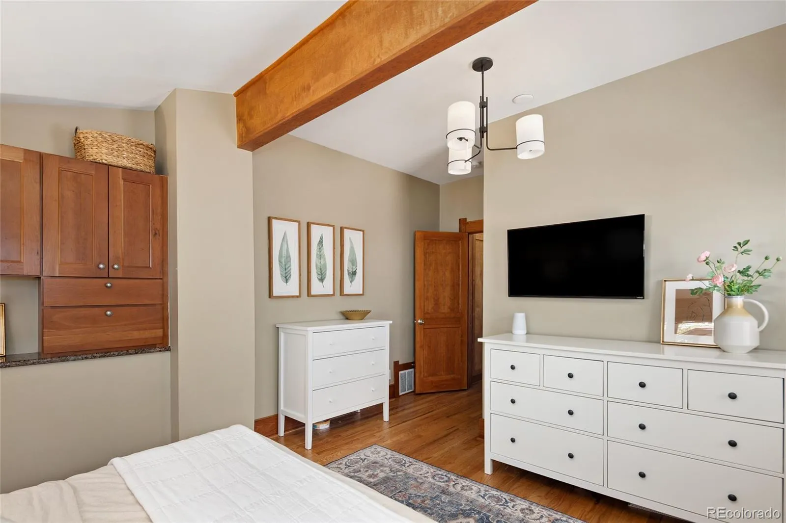 714 S High Street Denver CO 80209 MLS #REC2506632 05142026005033 1600 19
