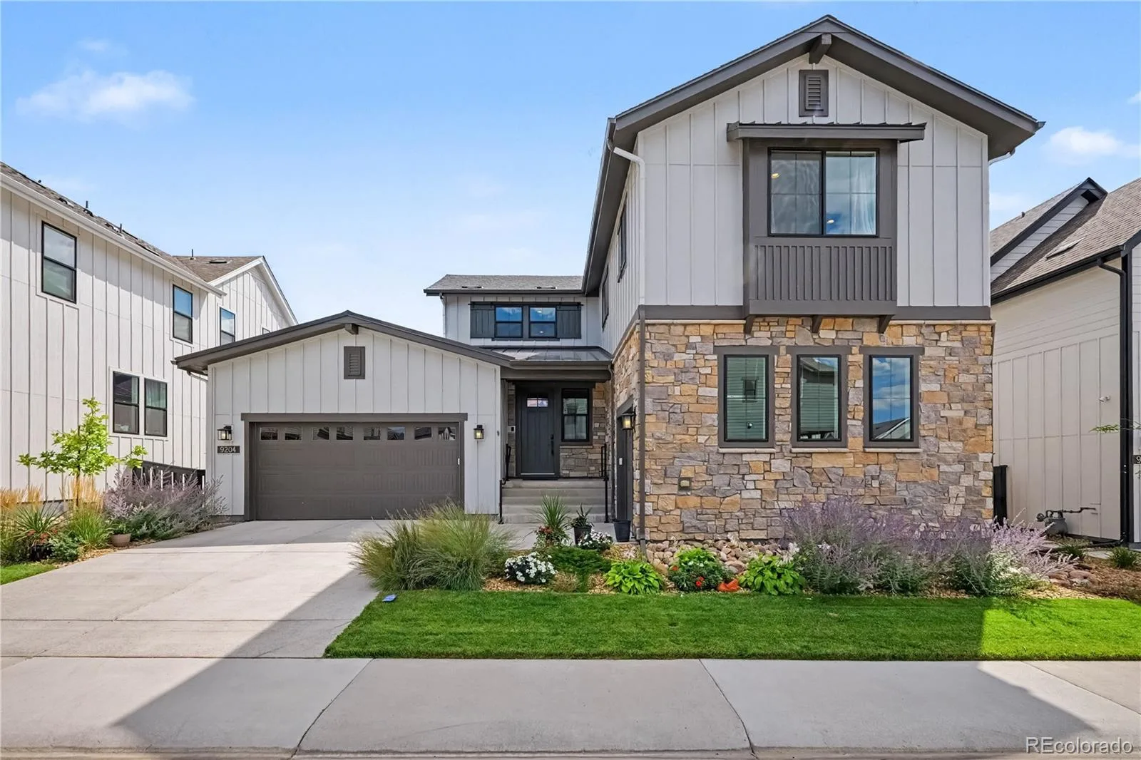 9204 Star Fall Circle Littleton CO 80125 | MLS #REC2506905 08312026234440 1600 27