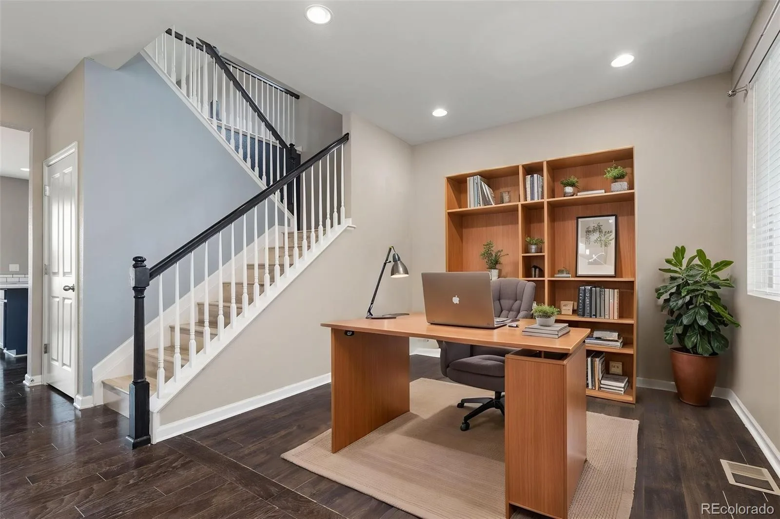 7679 Blue Water Drive Castle Rock CO 80108 | MLS #REC2509523 08142026194141 1600 2