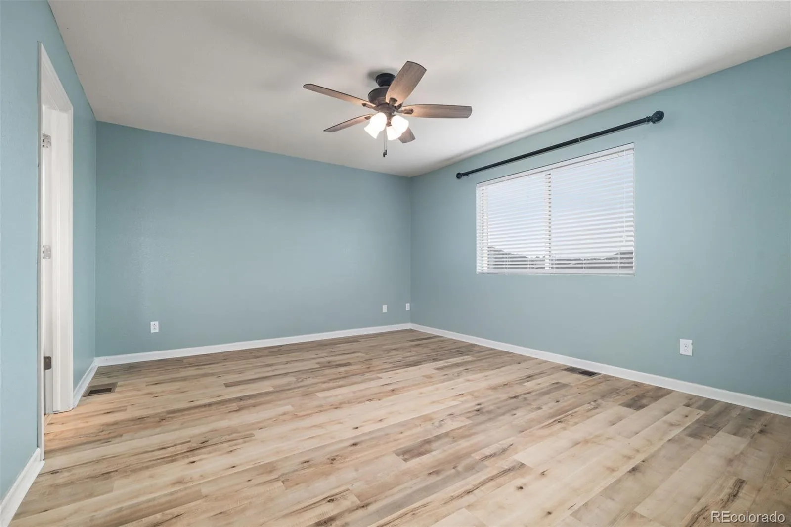 7679 Blue Water Drive Castle Rock CO 80108 | MLS #REC2509523 08142026194141 1600 20