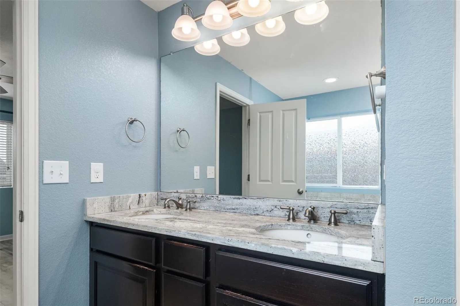 7679 Blue Water Drive Castle Rock CO 80108 | MLS #REC2509523 08142026194141 1600 22
