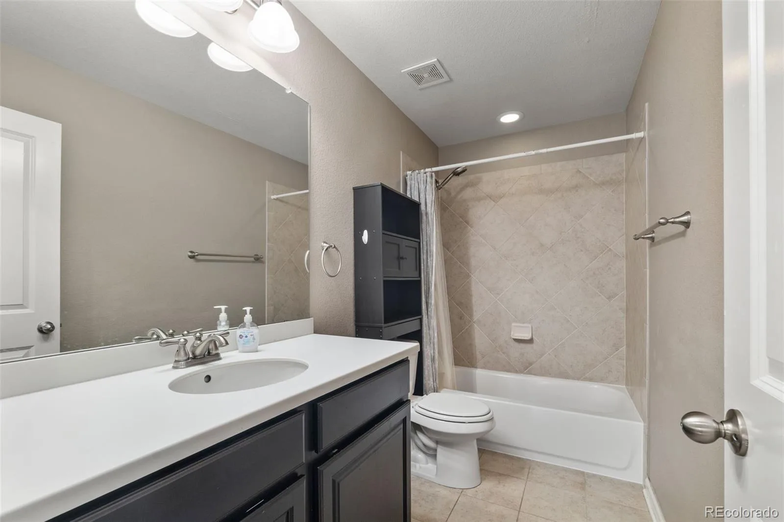 7679 Blue Water Drive Castle Rock CO 80108 | MLS #REC2509523 08142026194141 1600 31