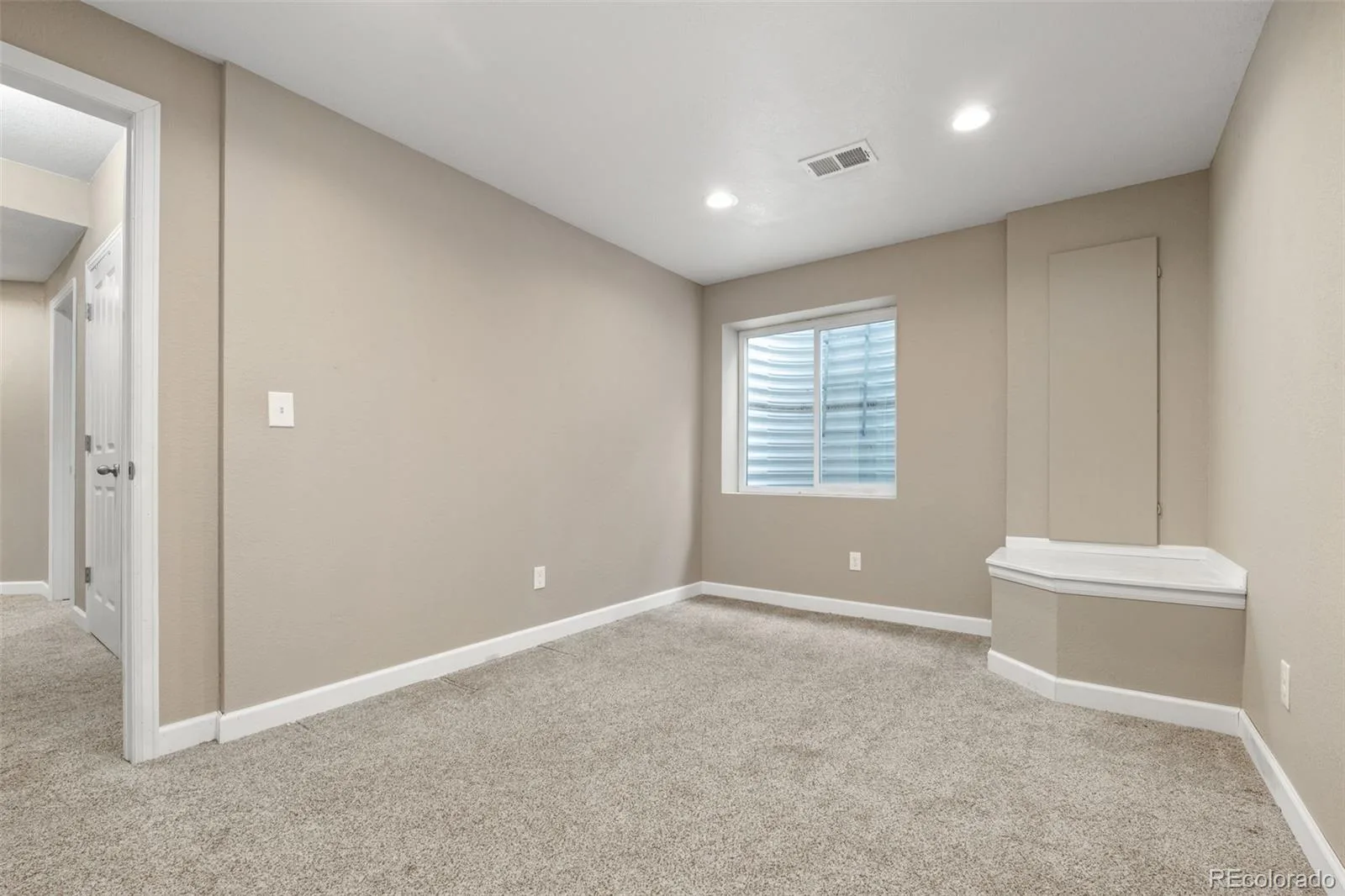 7679 Blue Water Drive Castle Rock CO 80108 | MLS #REC2509523 08142026194141 1600 38
