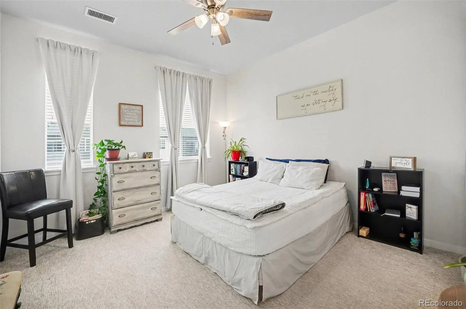 420 E Fremont Place #406 Centennial CO 80122 | MLS #REC2510261 08122026020733 1600 7