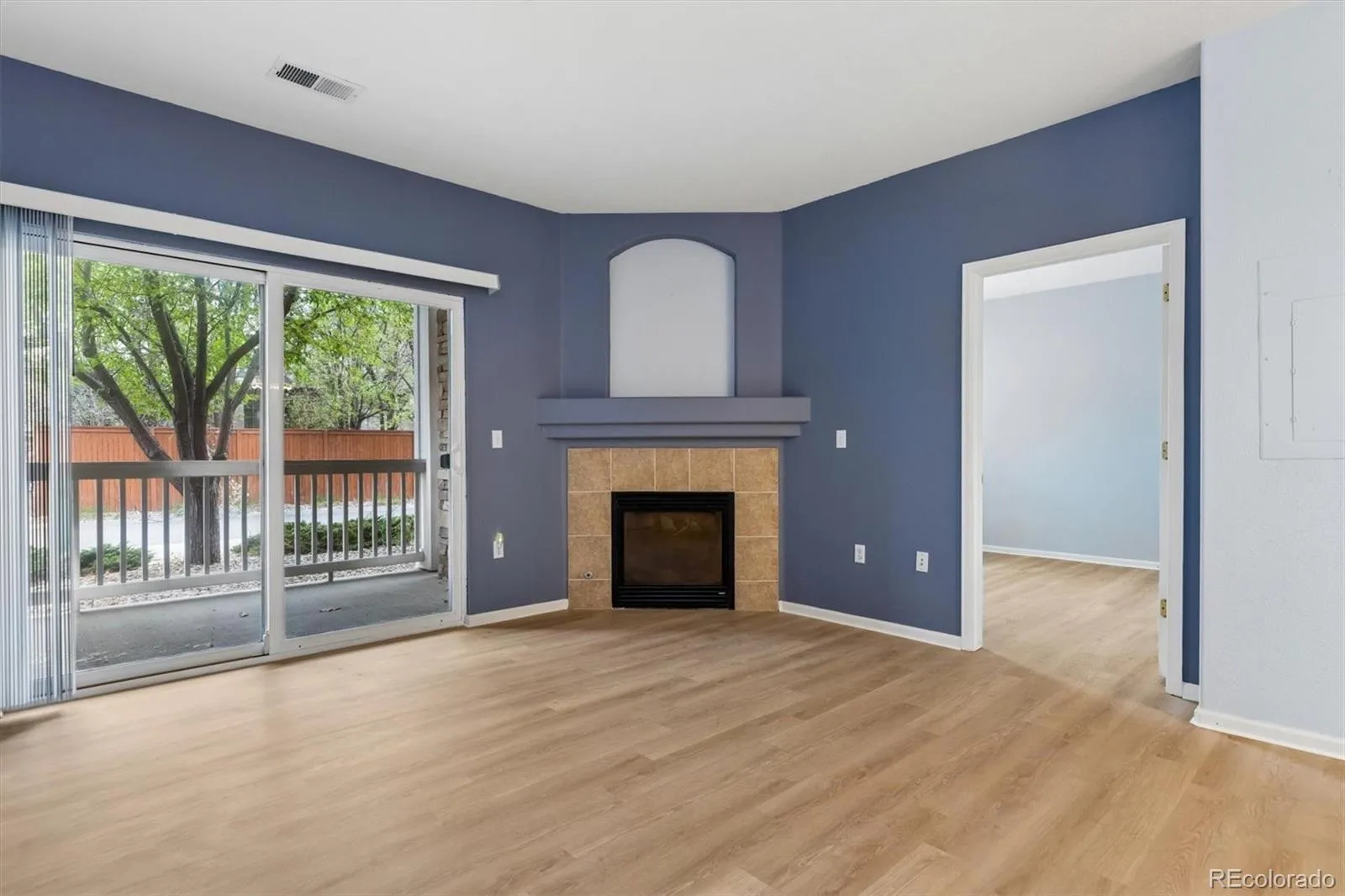 8200 E 8th Avenue #5103 Denver CO 80230 MLS #REC2511668 04162026221013 1600 5