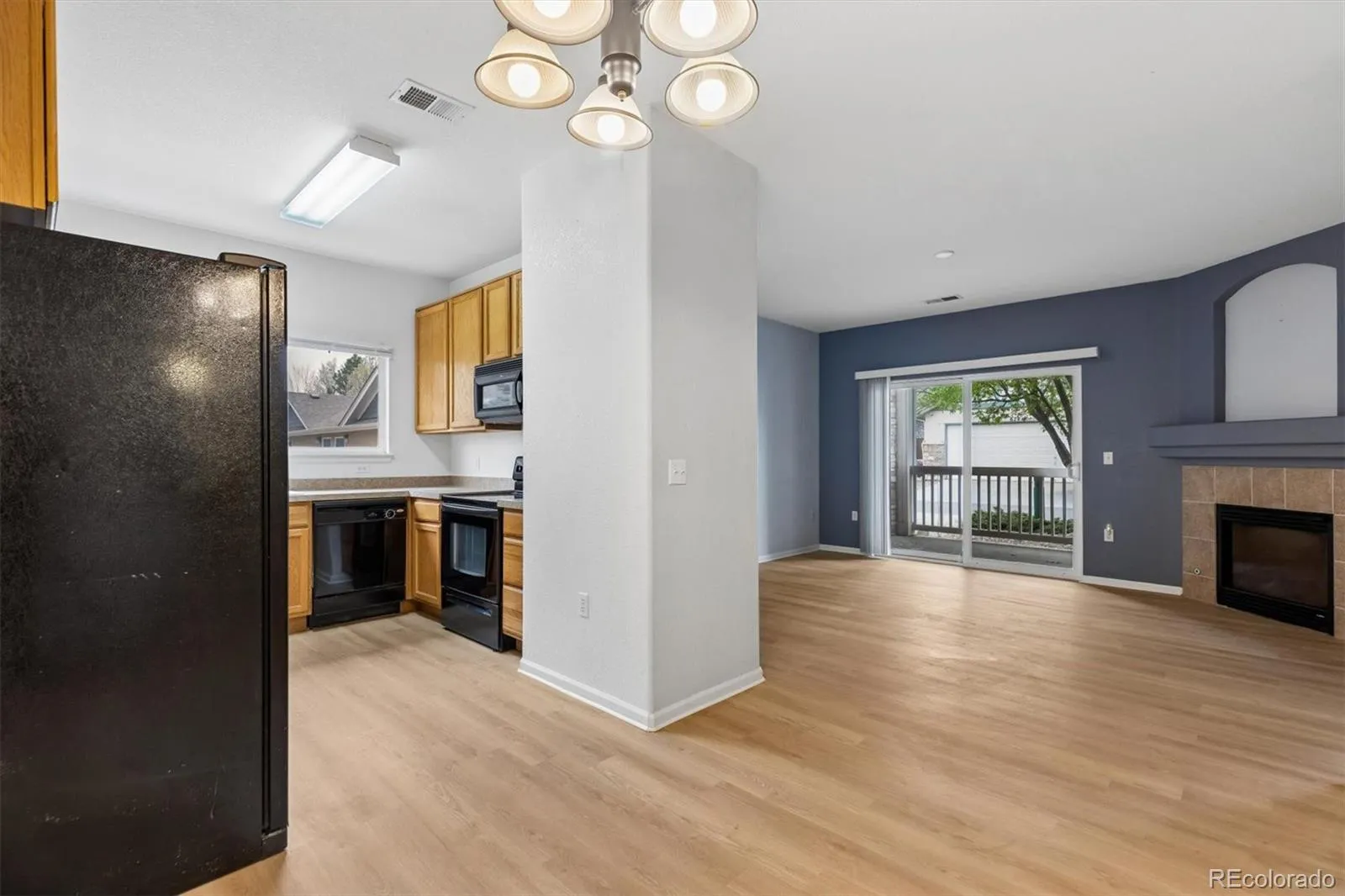8200 E 8th Avenue #5103 Denver CO 80230 MLS #REC2511668 04162026221013 1600 8