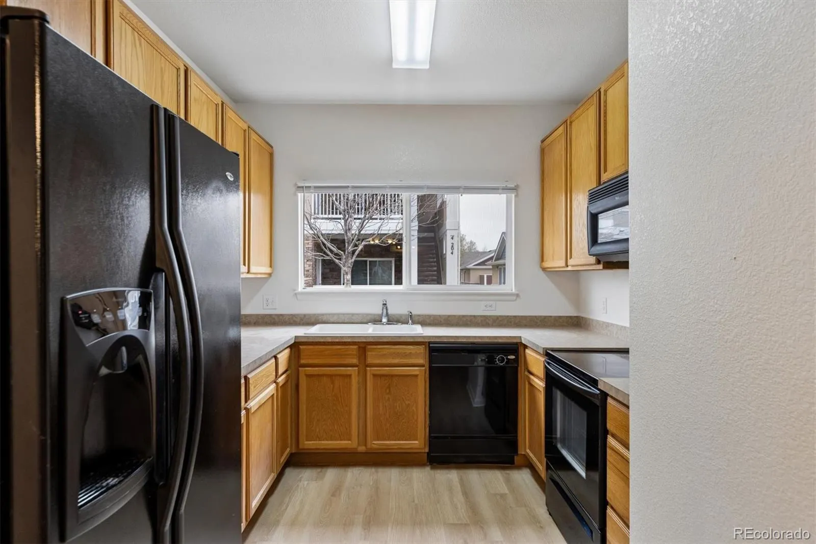 8200 E 8th Avenue #5103 Denver CO 80230 MLS #REC2511668 04162026221013 1600 9