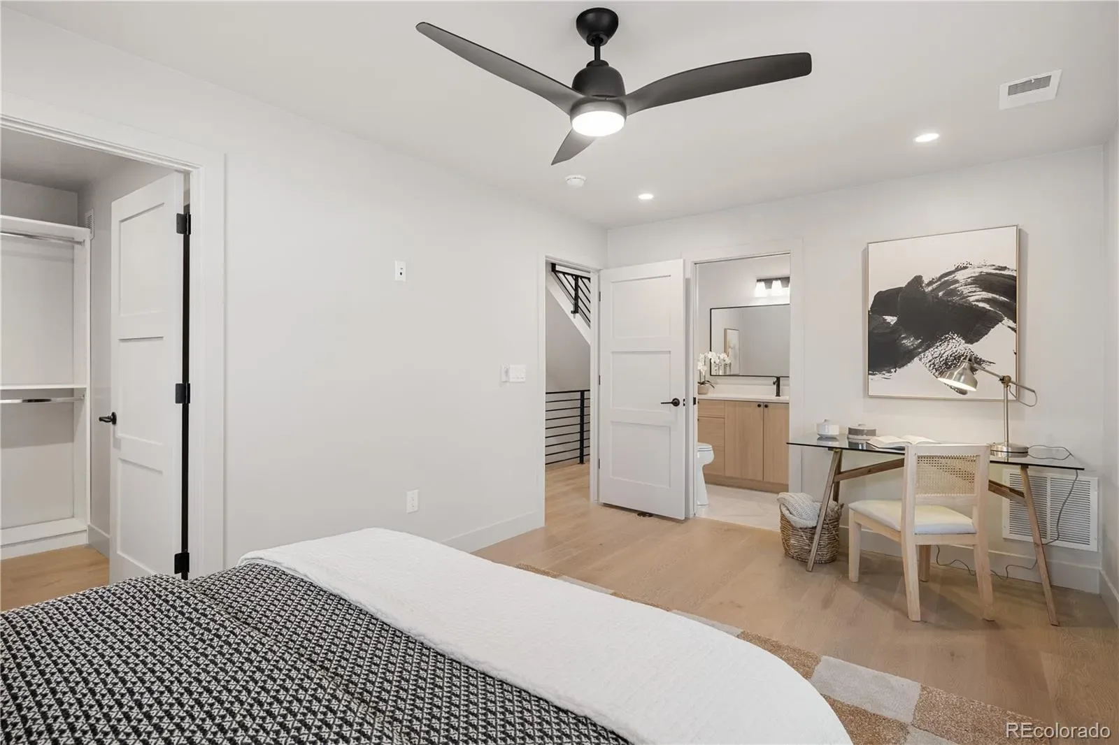 03092026220804 1600 10