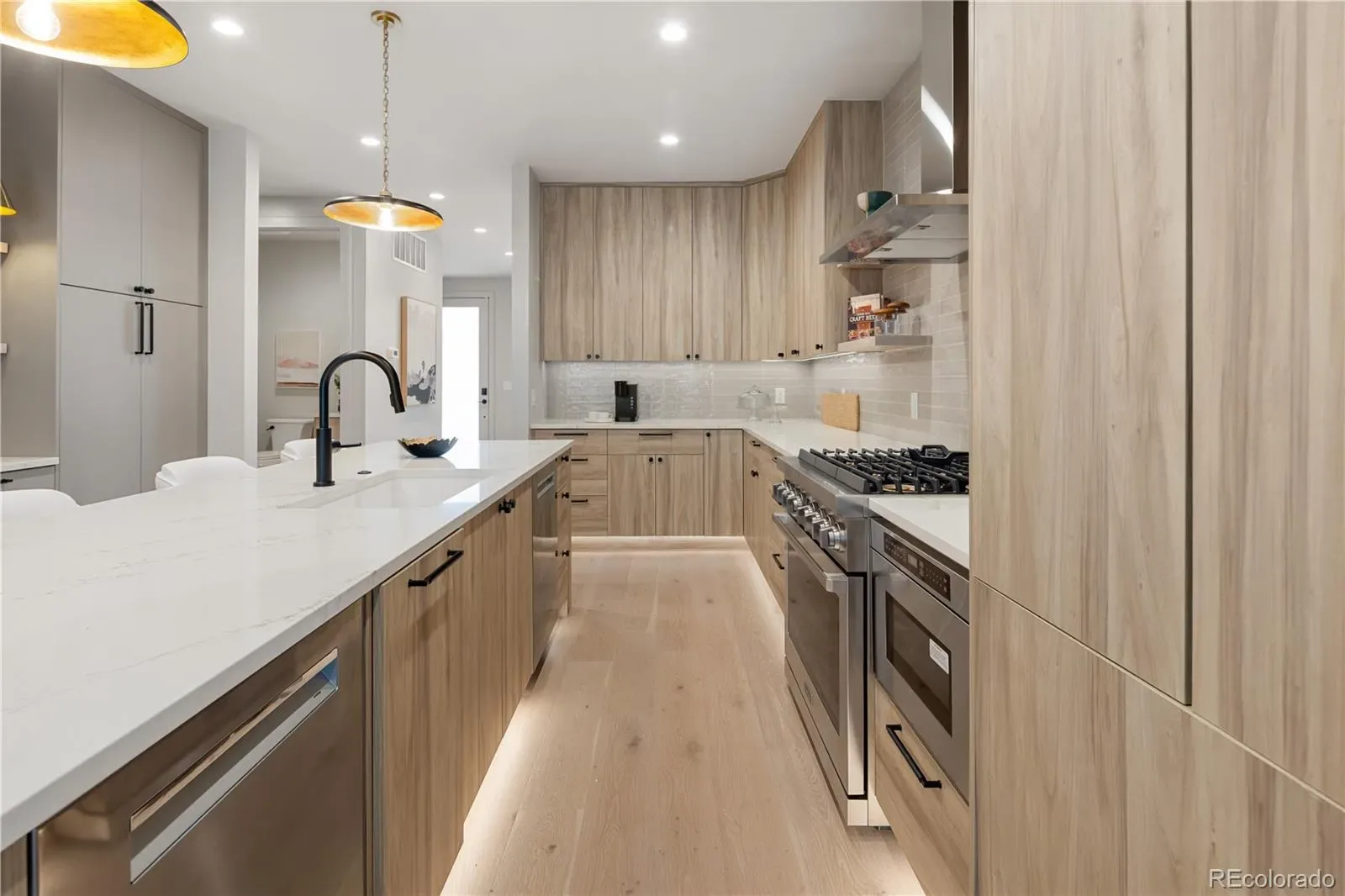 03092026220804 1600 3