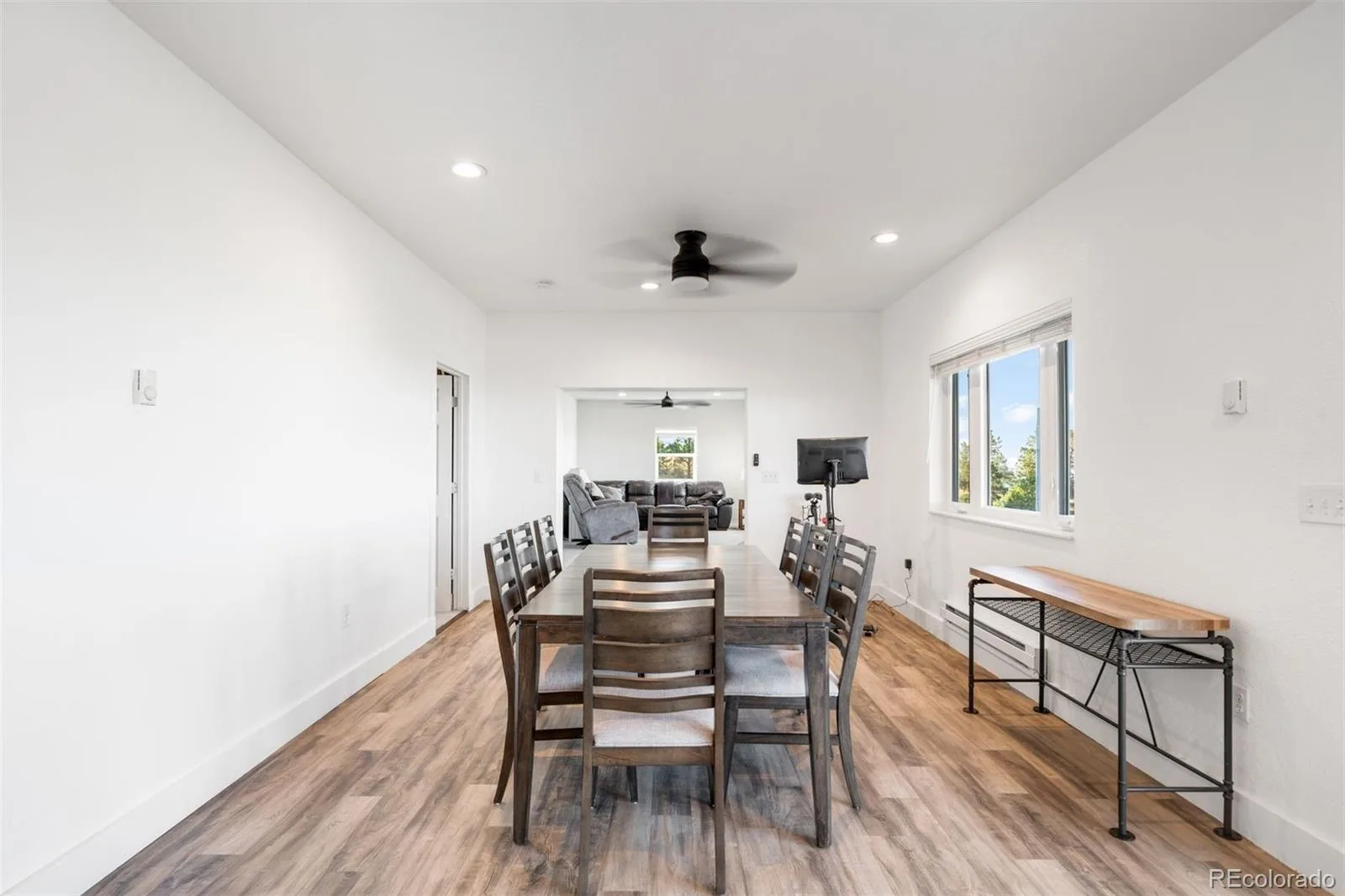 25281 Golden Gate Canyon Road Golden CO 80403 | MLS #REC2514453 08062026124535 1600 40