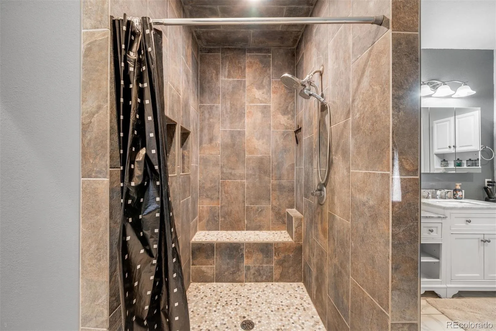 25281 Golden Gate Canyon Road Golden CO 80403 | MLS #REC2514453 08062026124535 1600 45