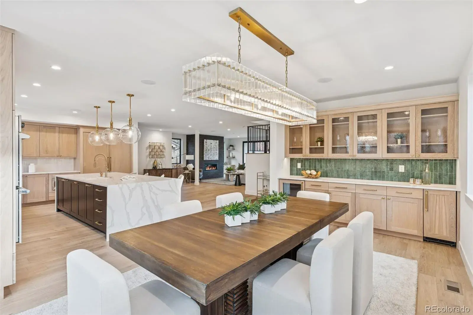 12282025003309 1600 15