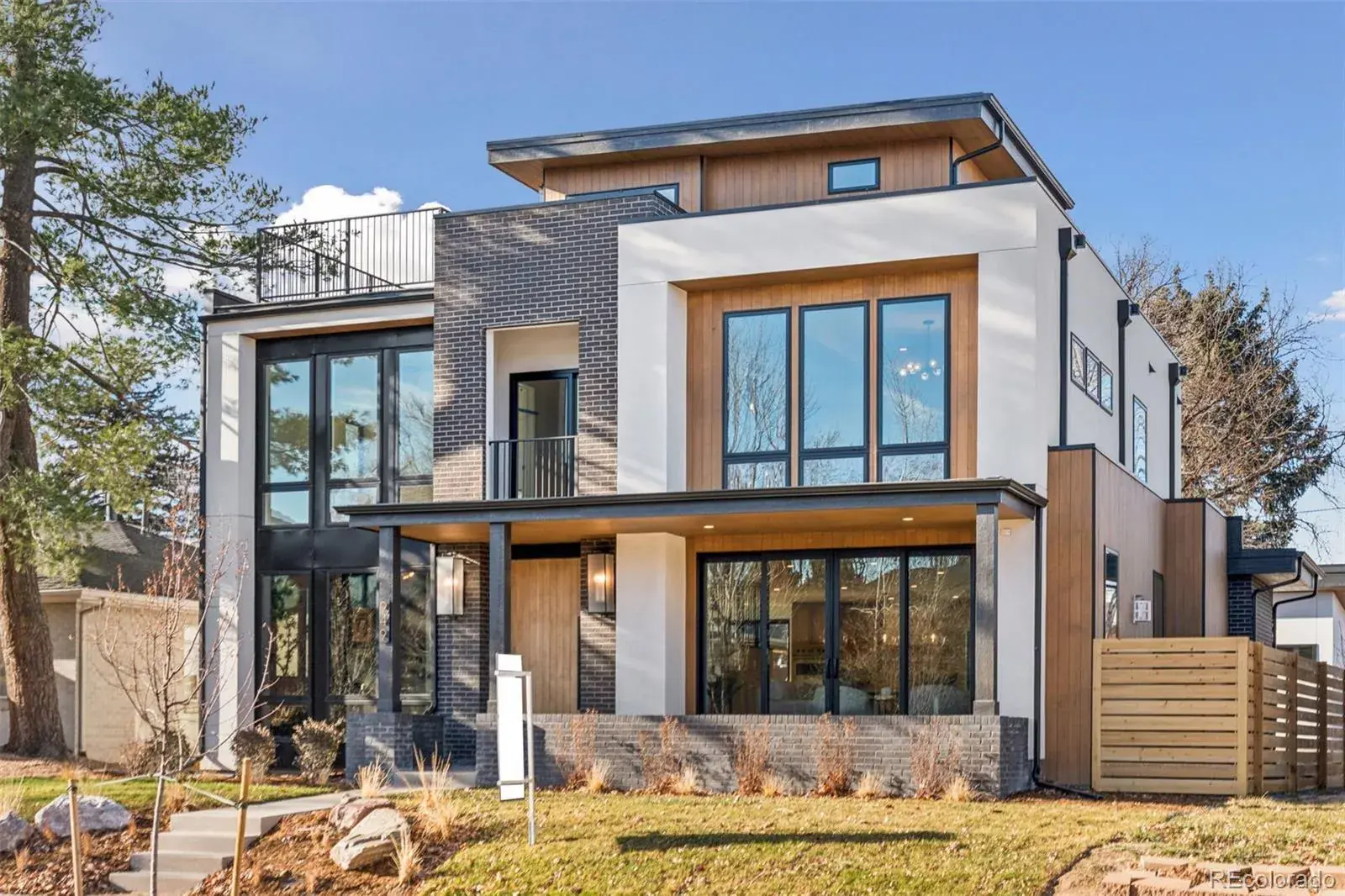 12282025003309 1600 2