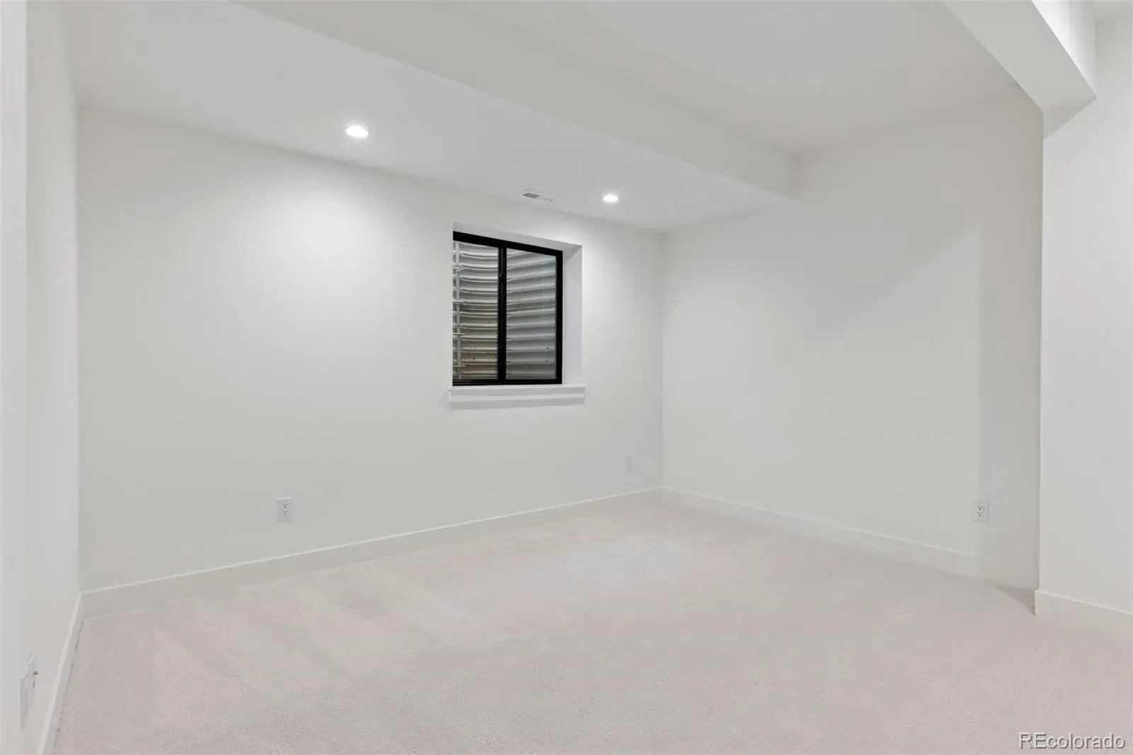 12282025003309 1600 41