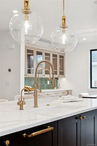 12282025003309 800 12