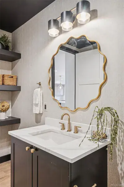 12282025003309 800 18