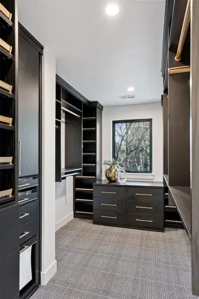 12282025003309 800 30