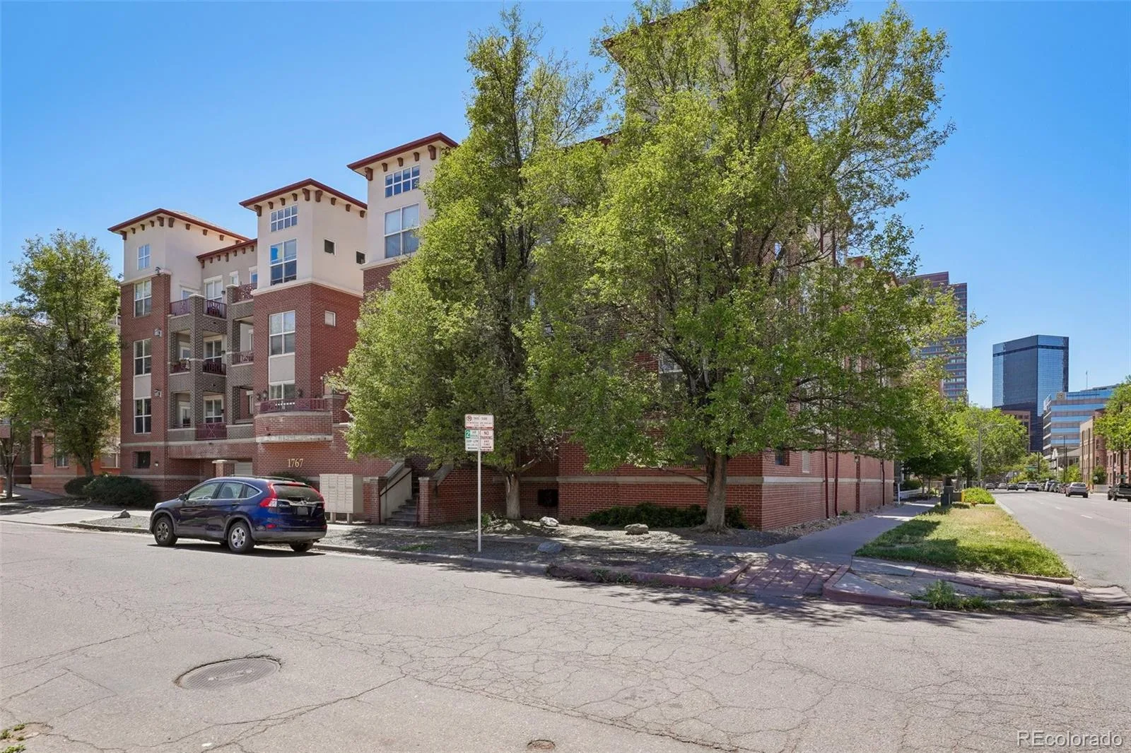 1767 N Pearl Street #201 Denver CO 80203 MLS #REC2514706 06122026231129 1600 2