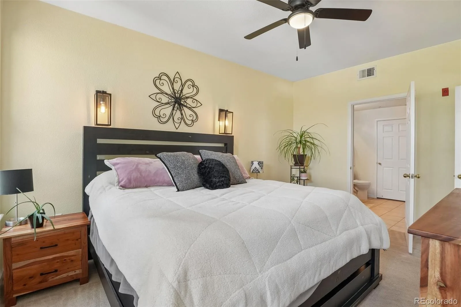 1767 N Pearl Street #201 Denver CO 80203 MLS #REC2514706 06122026231129 1600 22