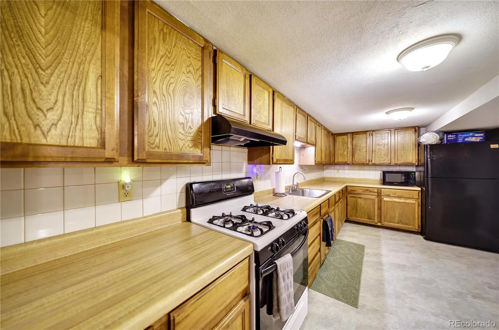 6616 S Lincoln Street Centennial CO 80121 MLS #REC2515476 04152026235316 1600 21