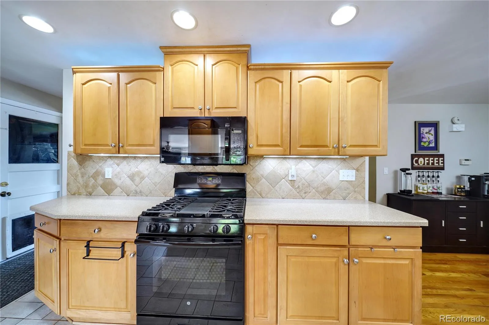 6616 S Lincoln Street Centennial CO 80121 MLS #REC2515476 04152026235316 1600 5