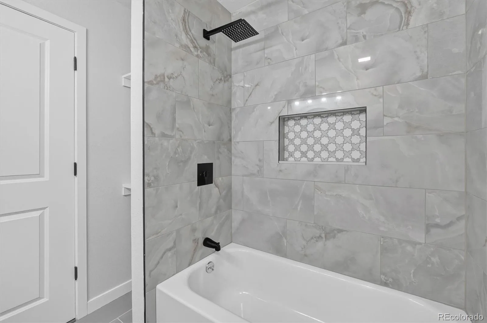 10775 W 68th Avenue Arvada CO 80004 MLS #REC2515801 06302026230800 1600 31