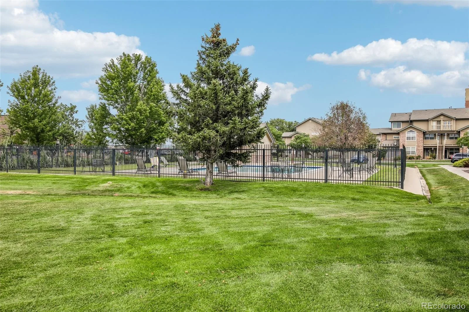 2842 W Centennial Drive #I Littleton CO 80123 | MLS #REC2516278 08142026005335 1600 16