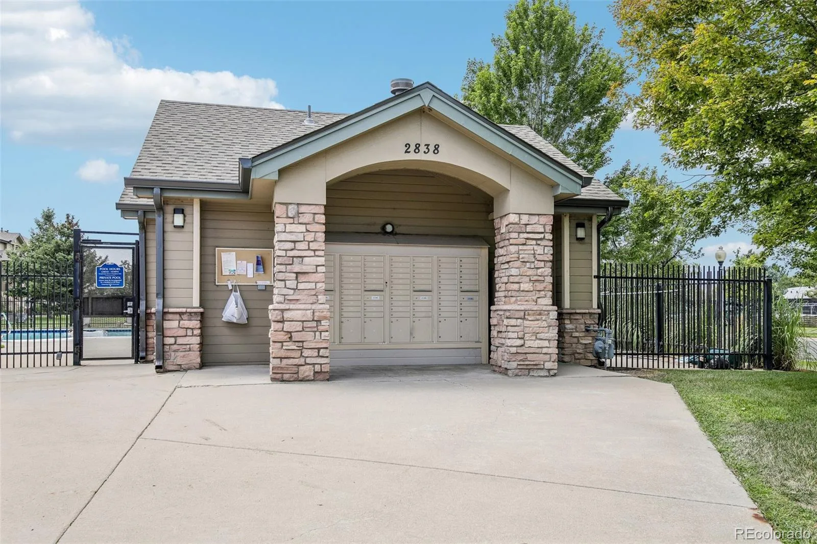 2842 W Centennial Drive #I Littleton CO 80123 | MLS #REC2516278 08142026005335 1600 19