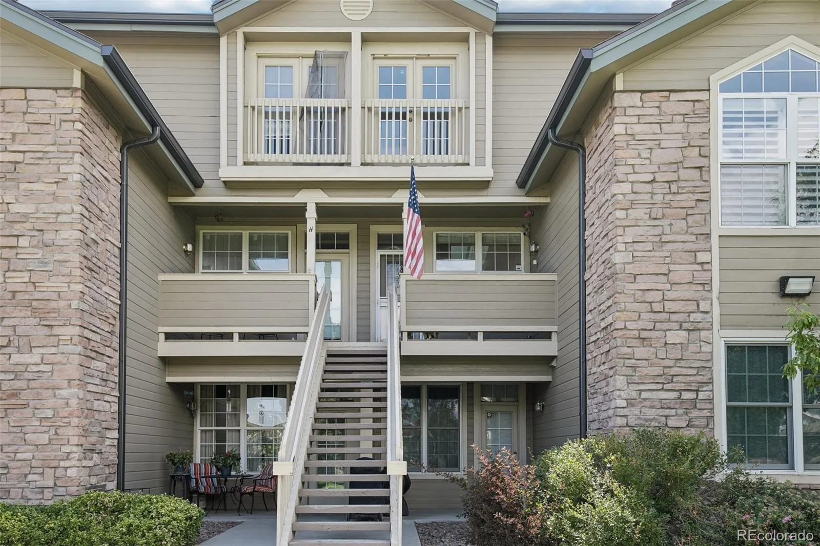 2842 W Centennial Drive #I Littleton CO 80123 | MLS #REC2516278 08142026005335 1600 3