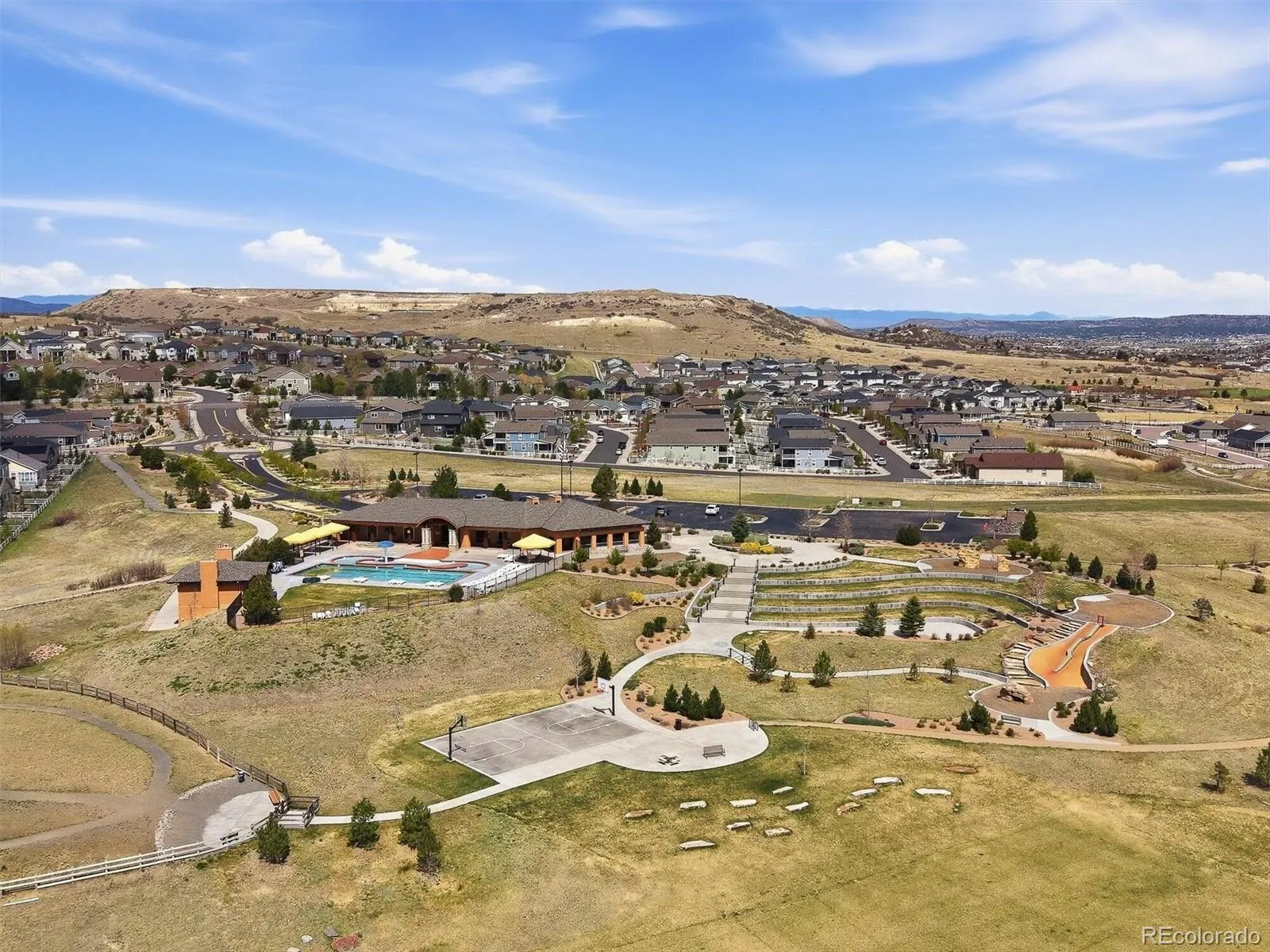 2595 Gray Wolf Place Castle Rock CO 80104 | MLS #REC2516799 05072026235829 1600 29