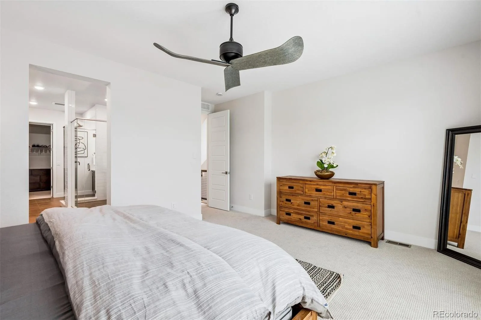 5884 Boston Street Denver CO 80238 | MLS #REC2516812 08222026232247 1600 16