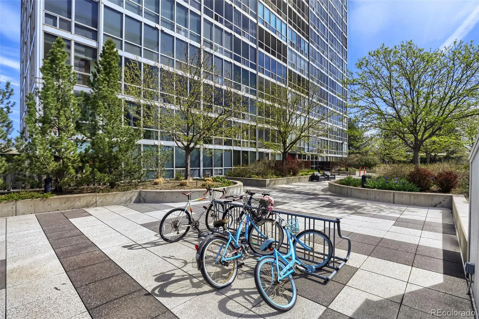 3100 E Cherry Creek South Drive #306 Denver CO 80209 | MLS #REC2517056 07312026221033 1600 20
