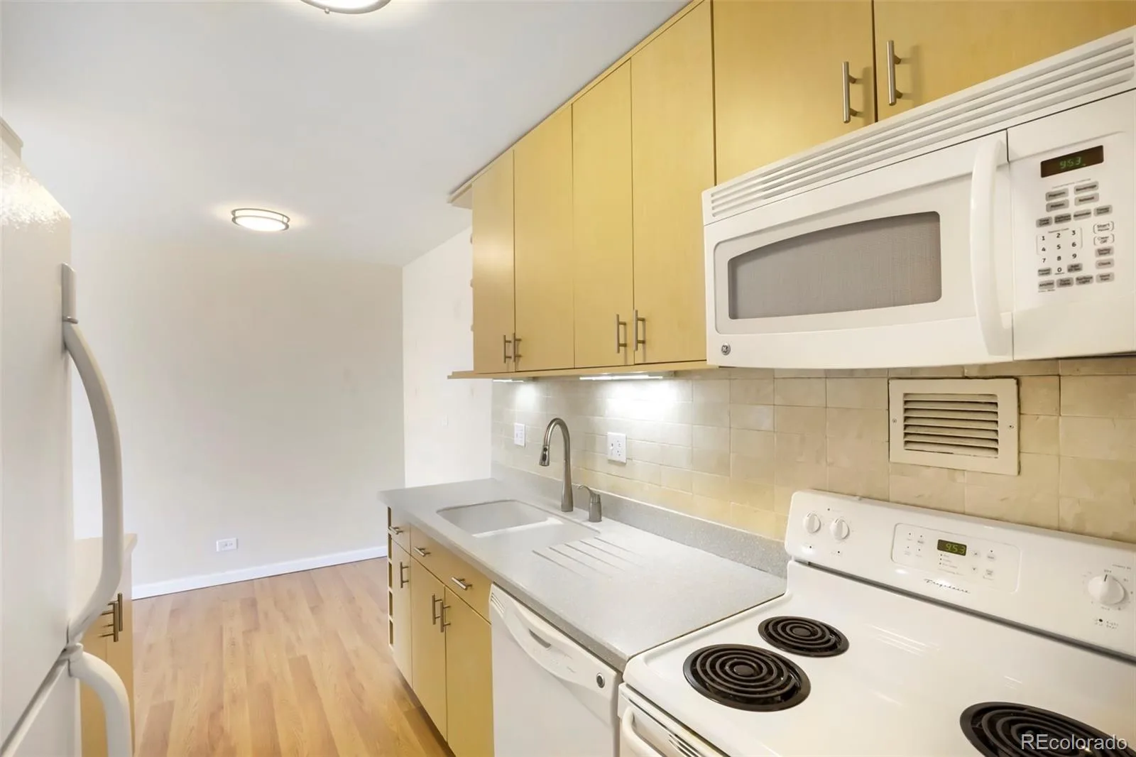 3100 E Cherry Creek South Drive #306 Denver CO 80209 | MLS #REC2517056 07312026221033 1600 7