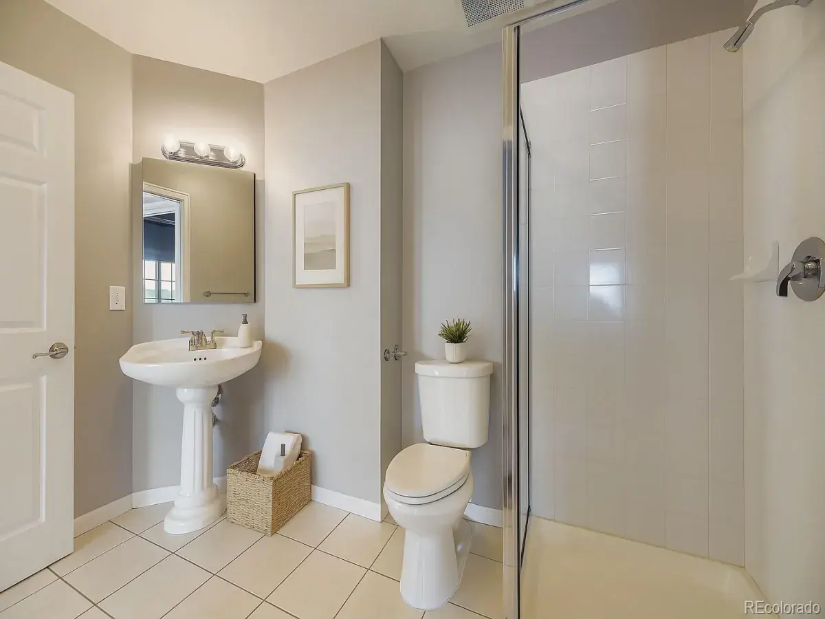 11152025011700 1200 10