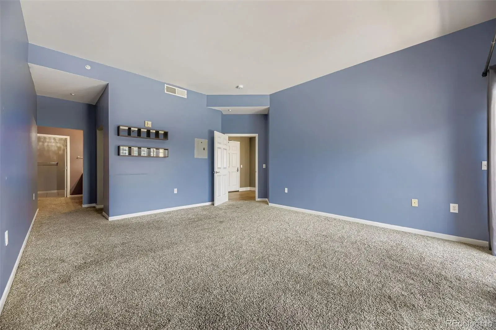 11152025011700 1600 29