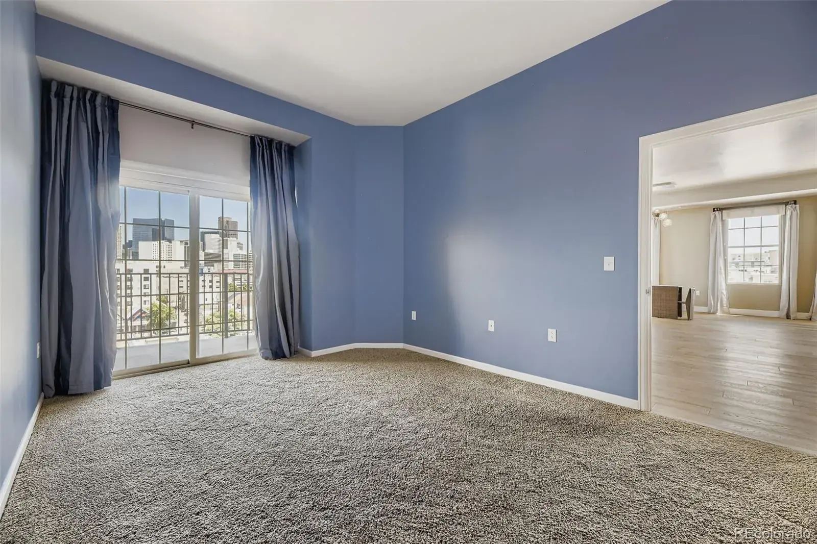 11152025011700 1600 32