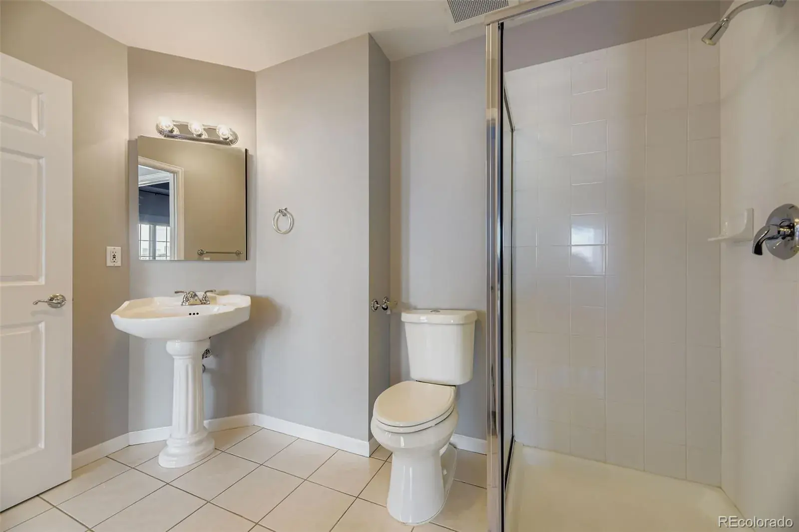 11152025011700 1600 35