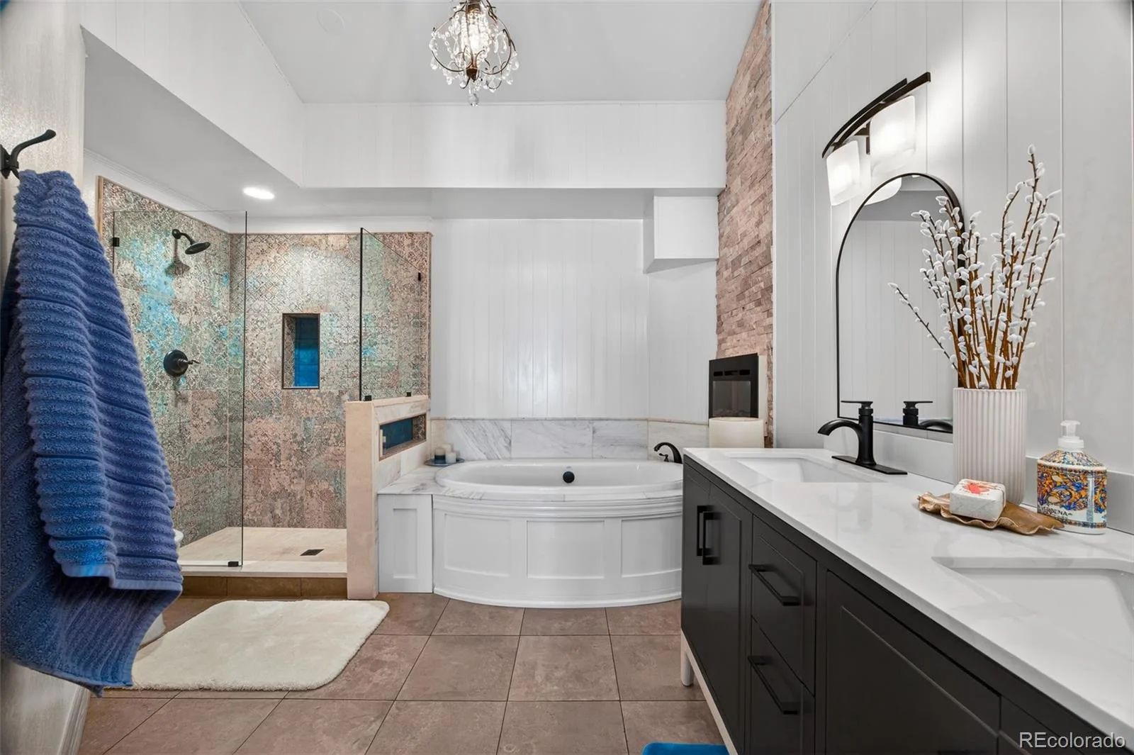 4301 S Pierce Street #7D Littleton CO 80123 | MLS #REC2517627 06232026201412 1600 29