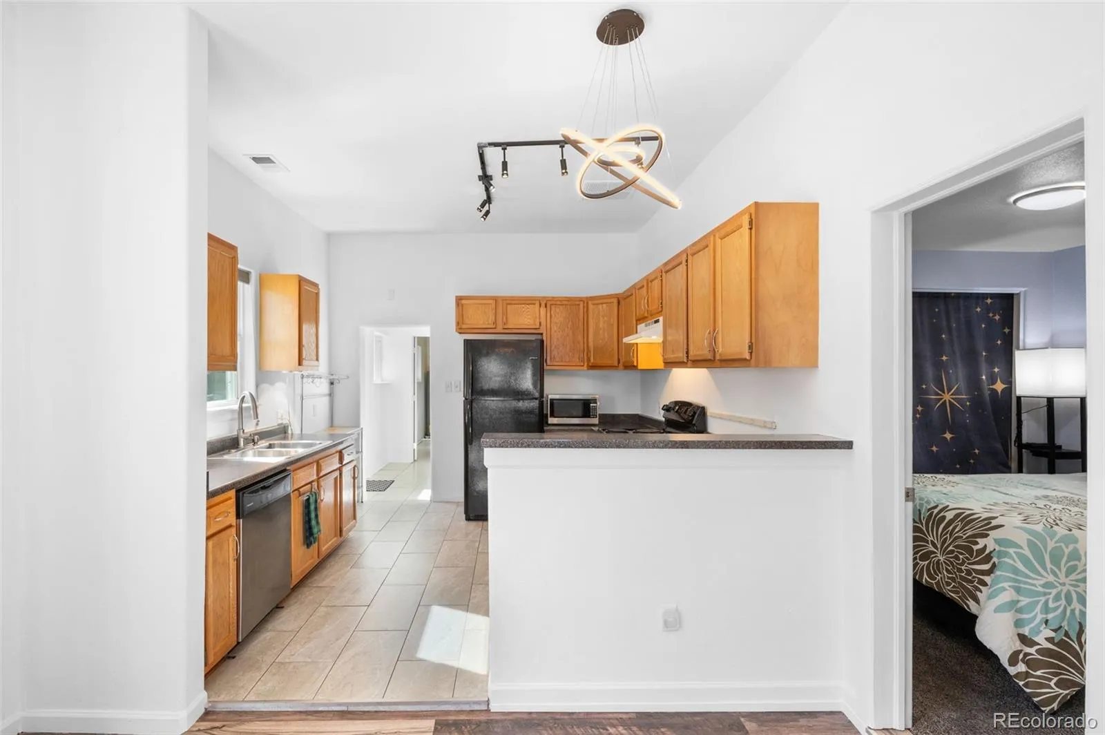 04132026210619 1600 12